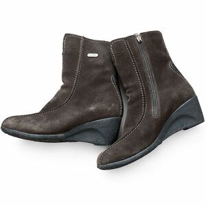 Pajar Canada Suede Winter Boots Brown Wedge Heel Warm Lined Women Boots Sz 8.5